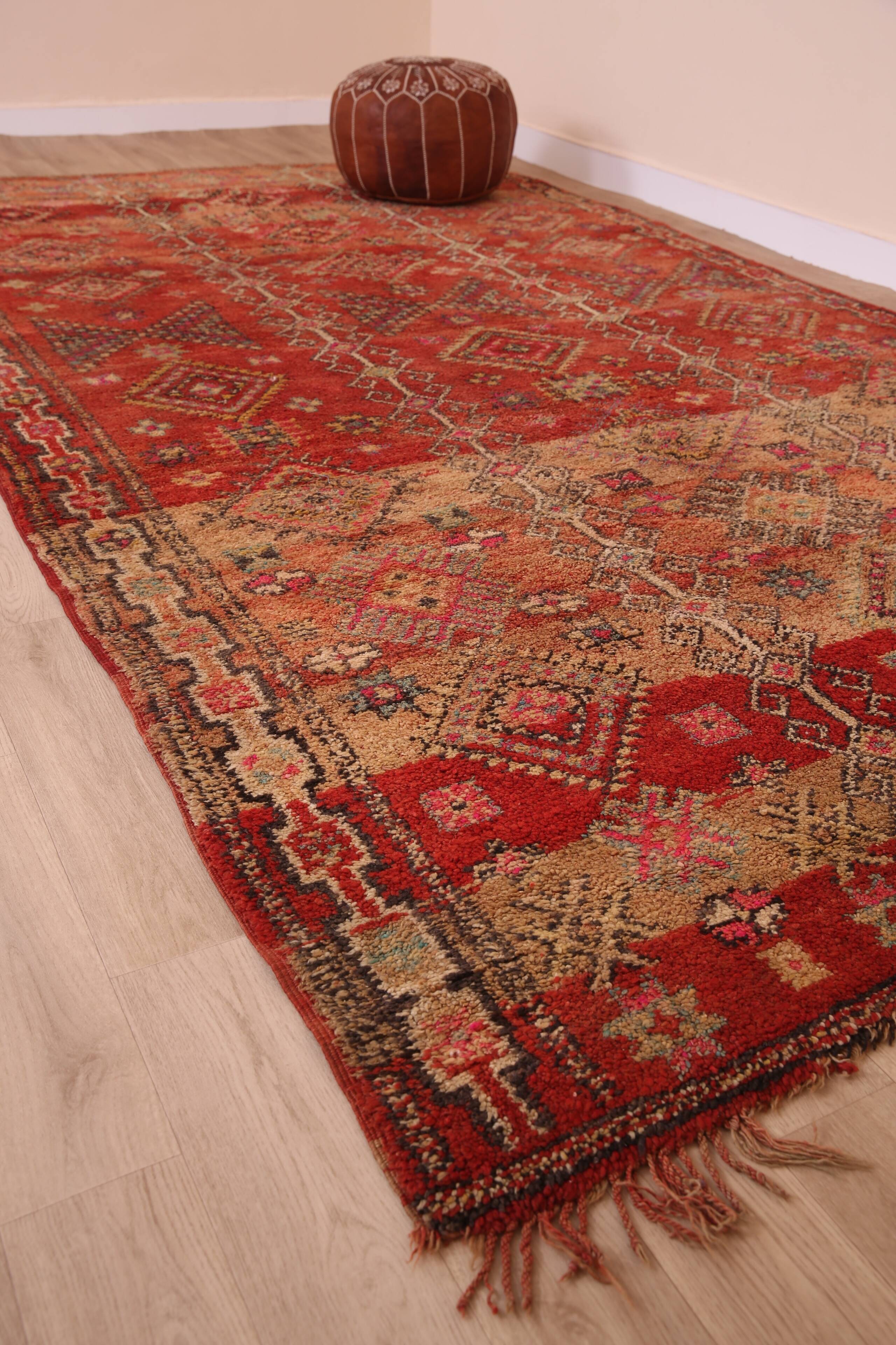 Vintage Moroccan Wool Rug 196 x 350 cm, Berber Handmade Bohemian Rug Unique