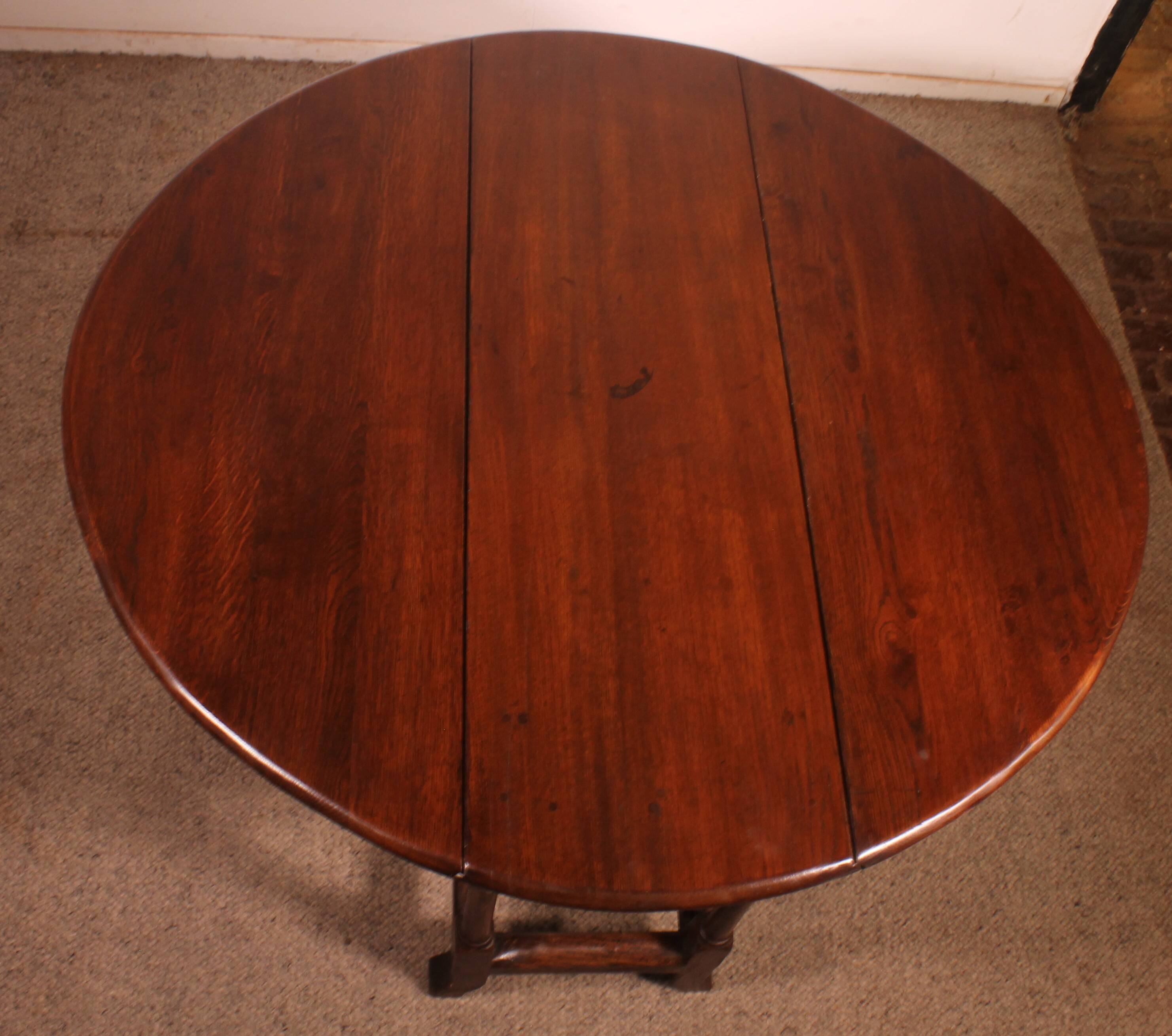 Gateleg Table in Oak from the 18th Century
