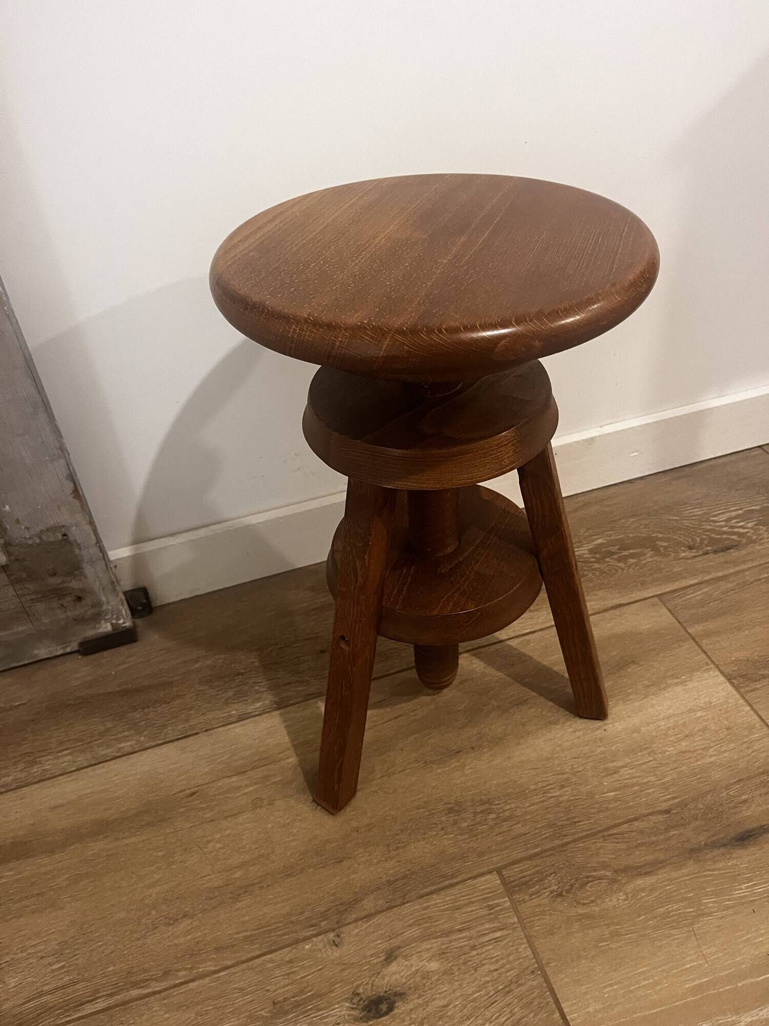 Architect's stool