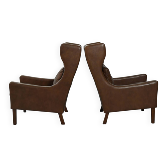 Pair of Vintage Danish armchairs in brown leather