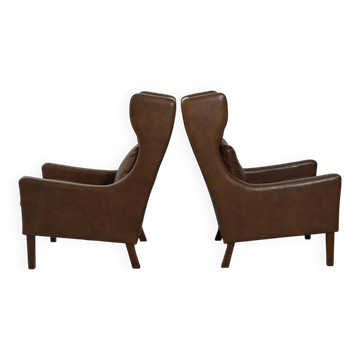 Paire de fauteuils danois vintage en cuir marron