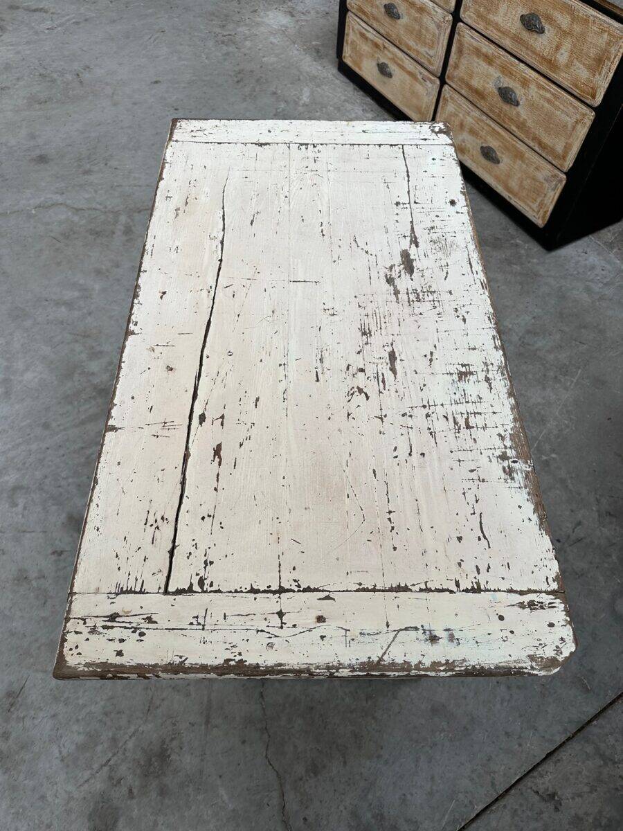 Patinated counter from the 19th century