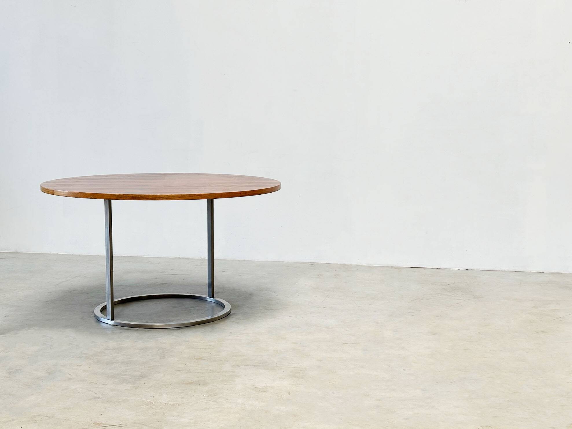 Italian rosewood round dining table