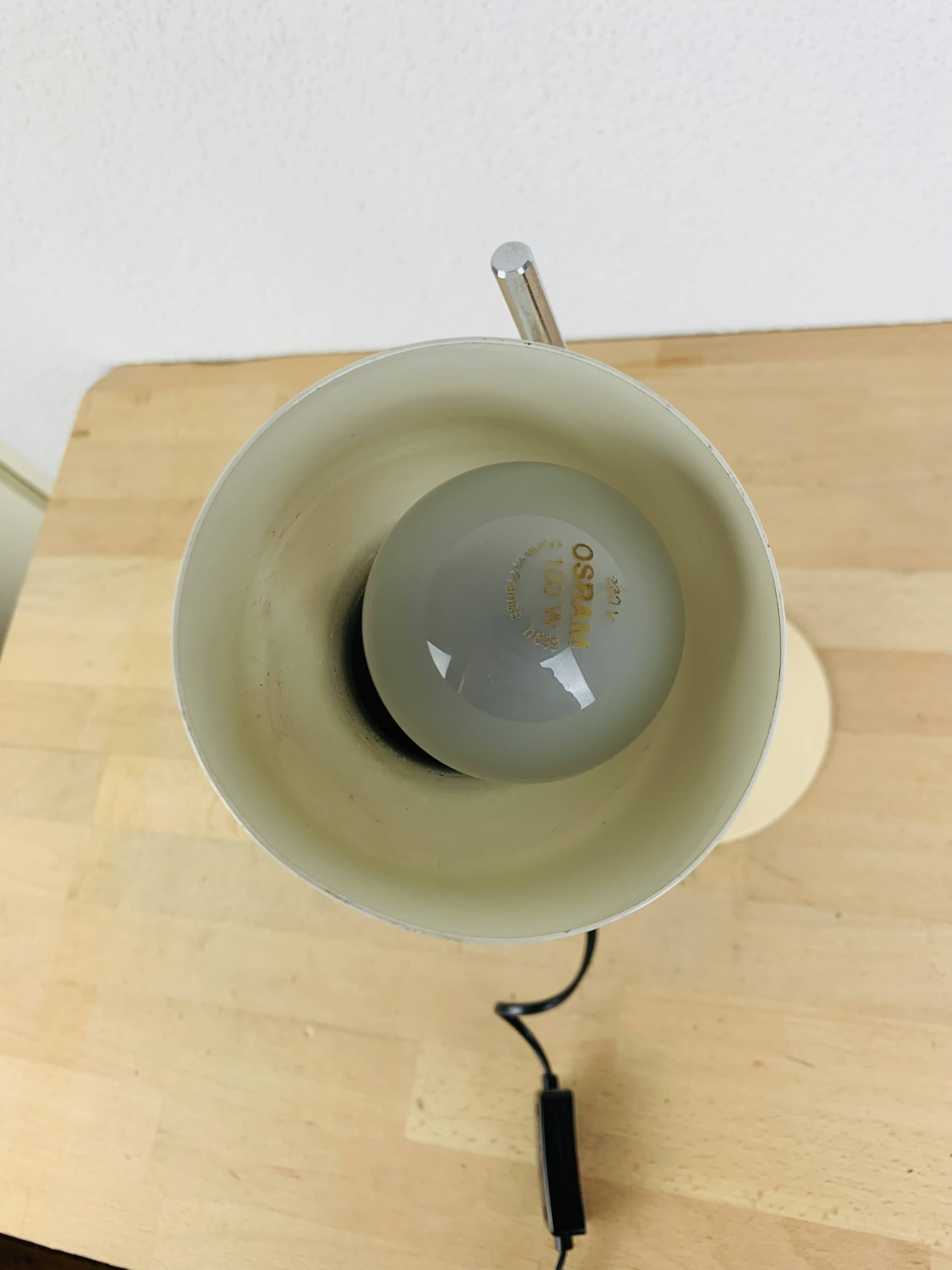 Vintage 60s white spotlight desk lamp