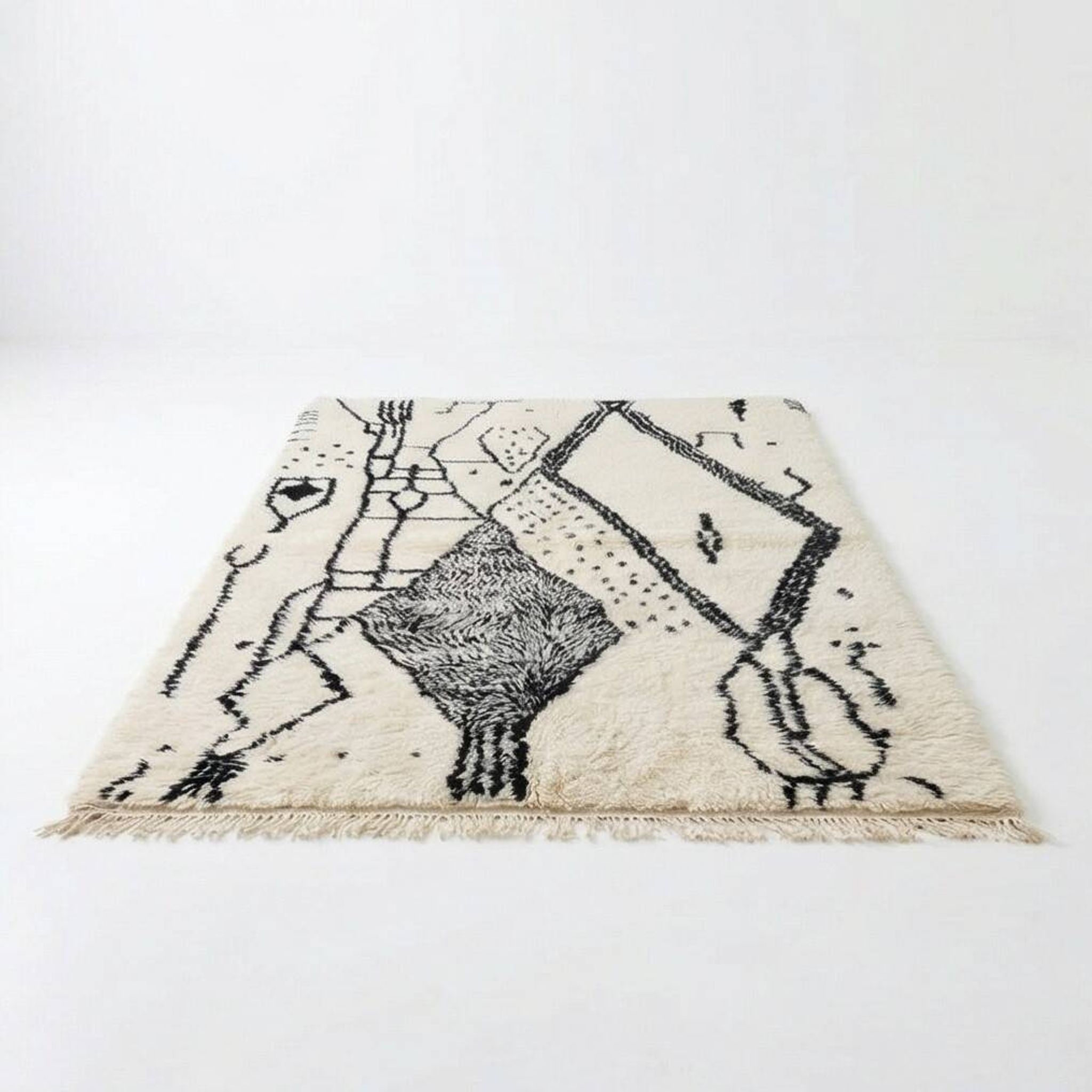 Black and white Azilal rug from Morocco