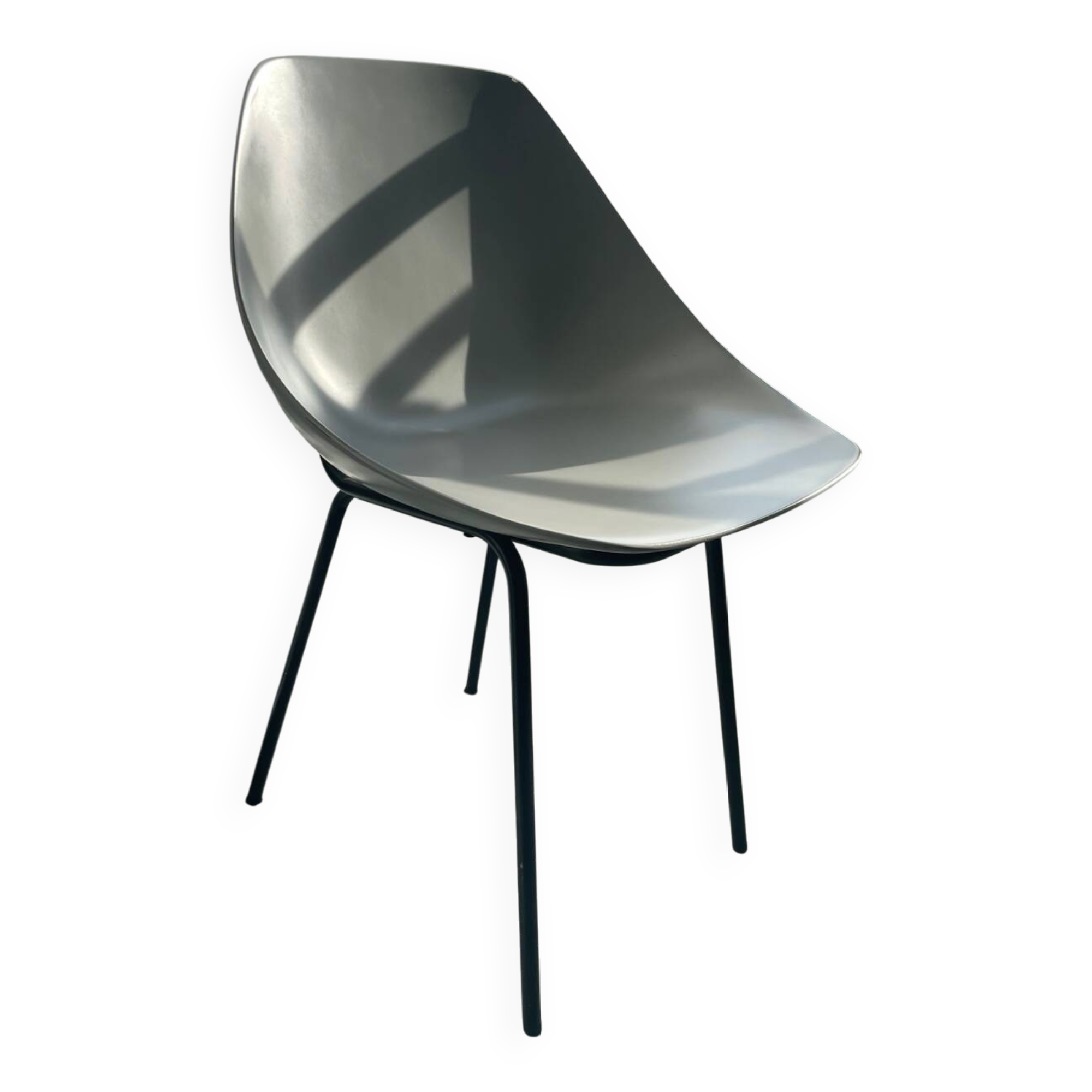 Pierre Guariche shell model chair