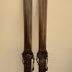 Ancienne paire de skis en bois