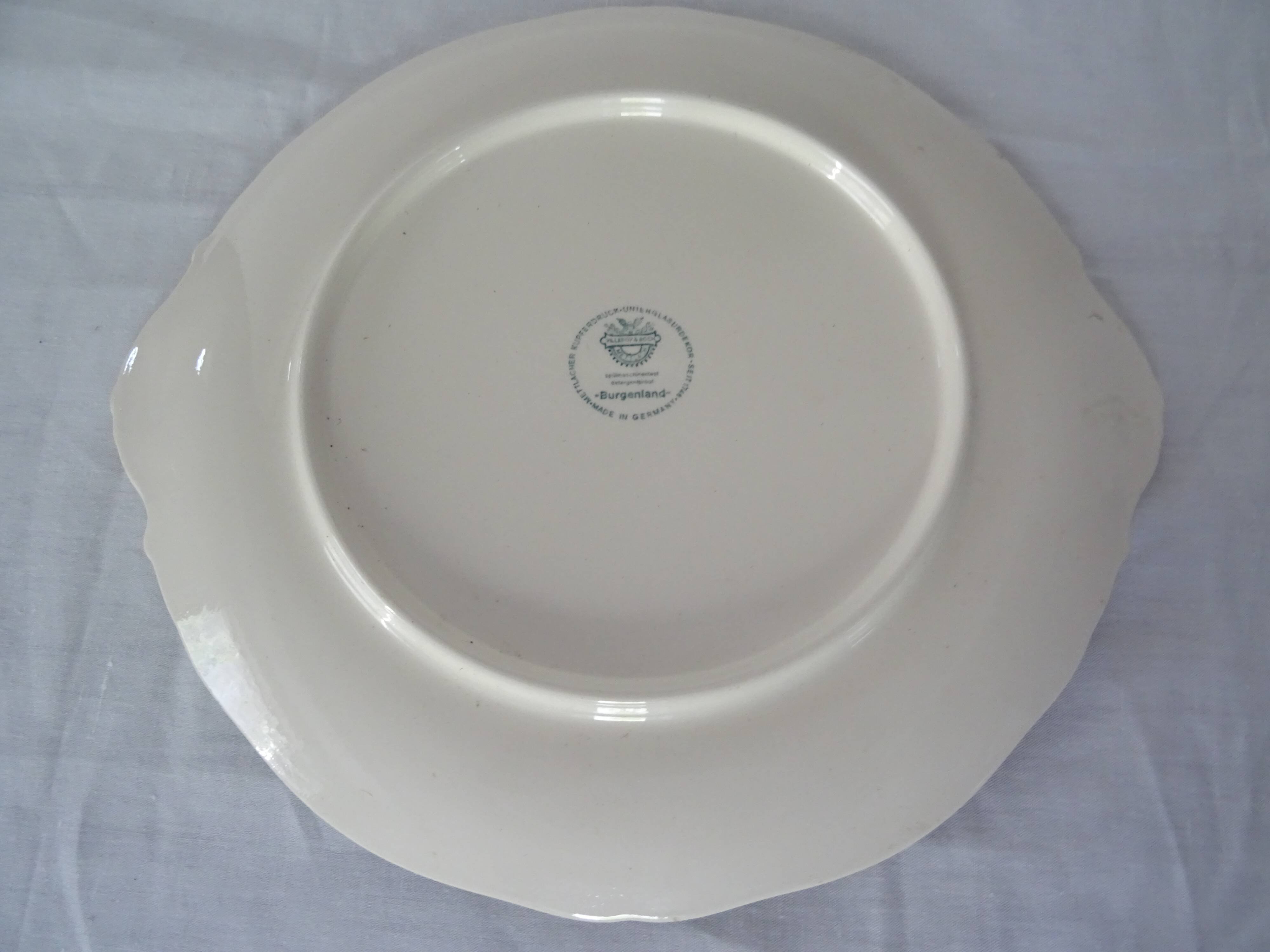 Round ceramic faience dish villeroy boch burgerland blue