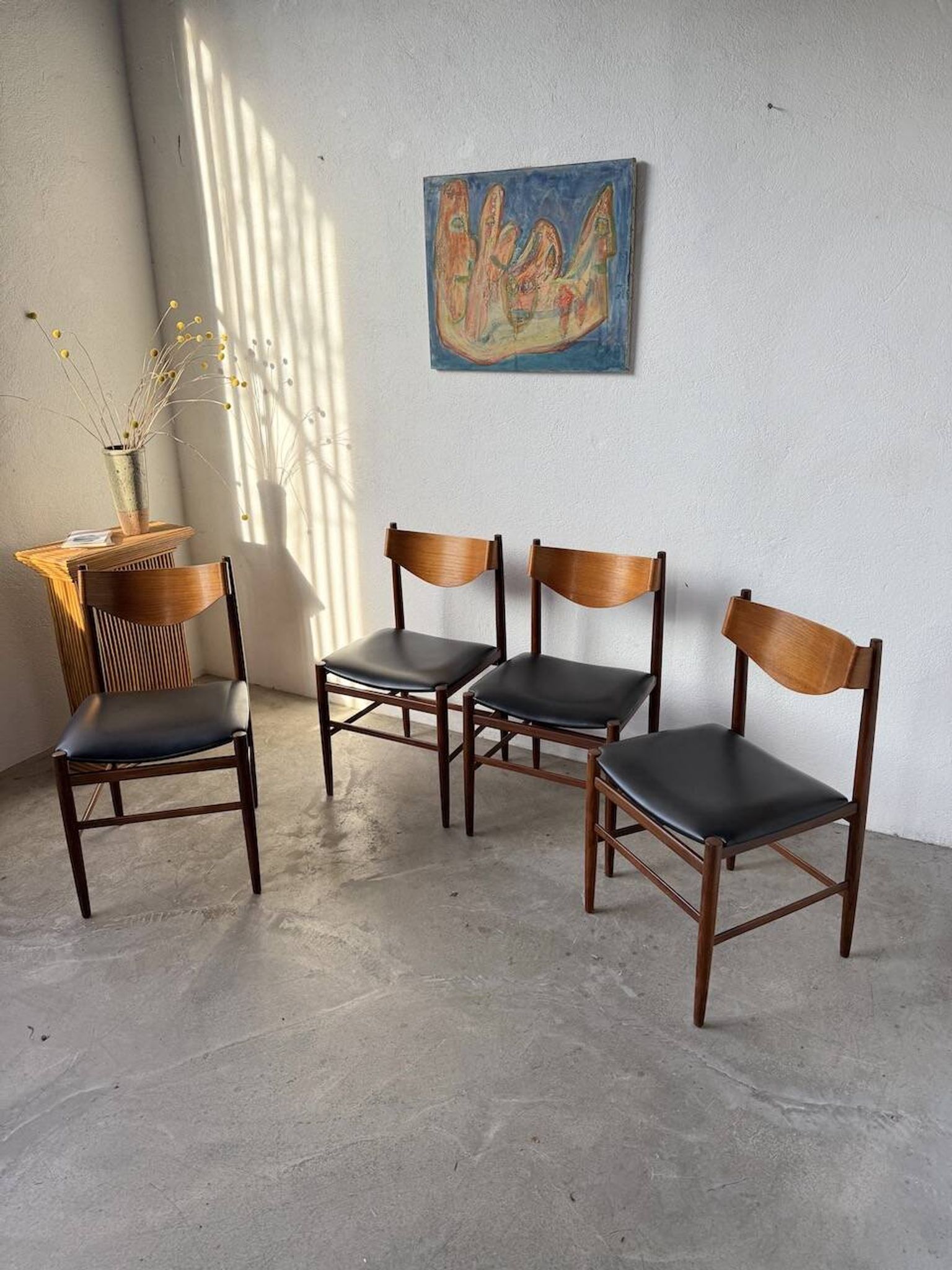 Set of 4 Italian chairs by Gianfranco Frattini.