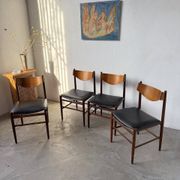 Set of 4 Italian chairs by Gianfranco Frattini.