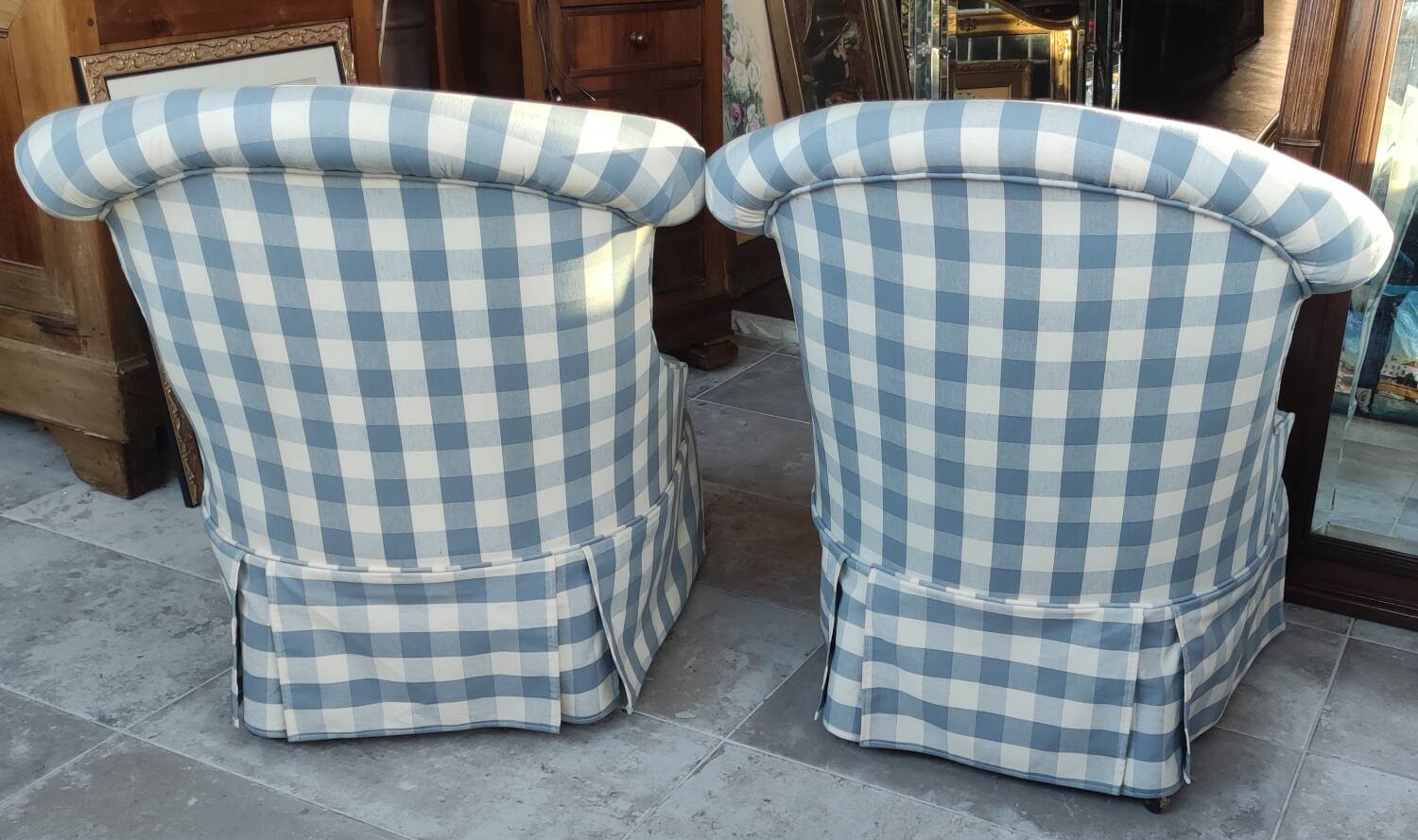 Pair of old crapaud armchairs