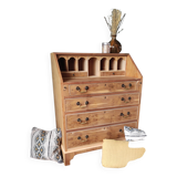 Rough wood secretary