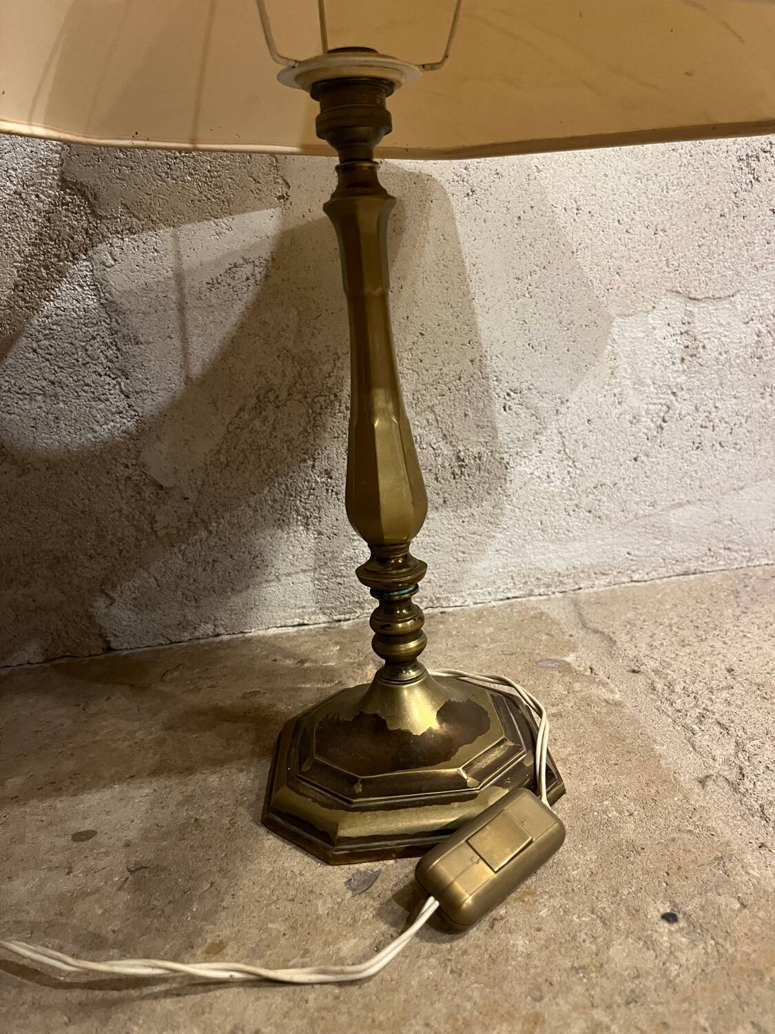Vintage 1950s brass lamp