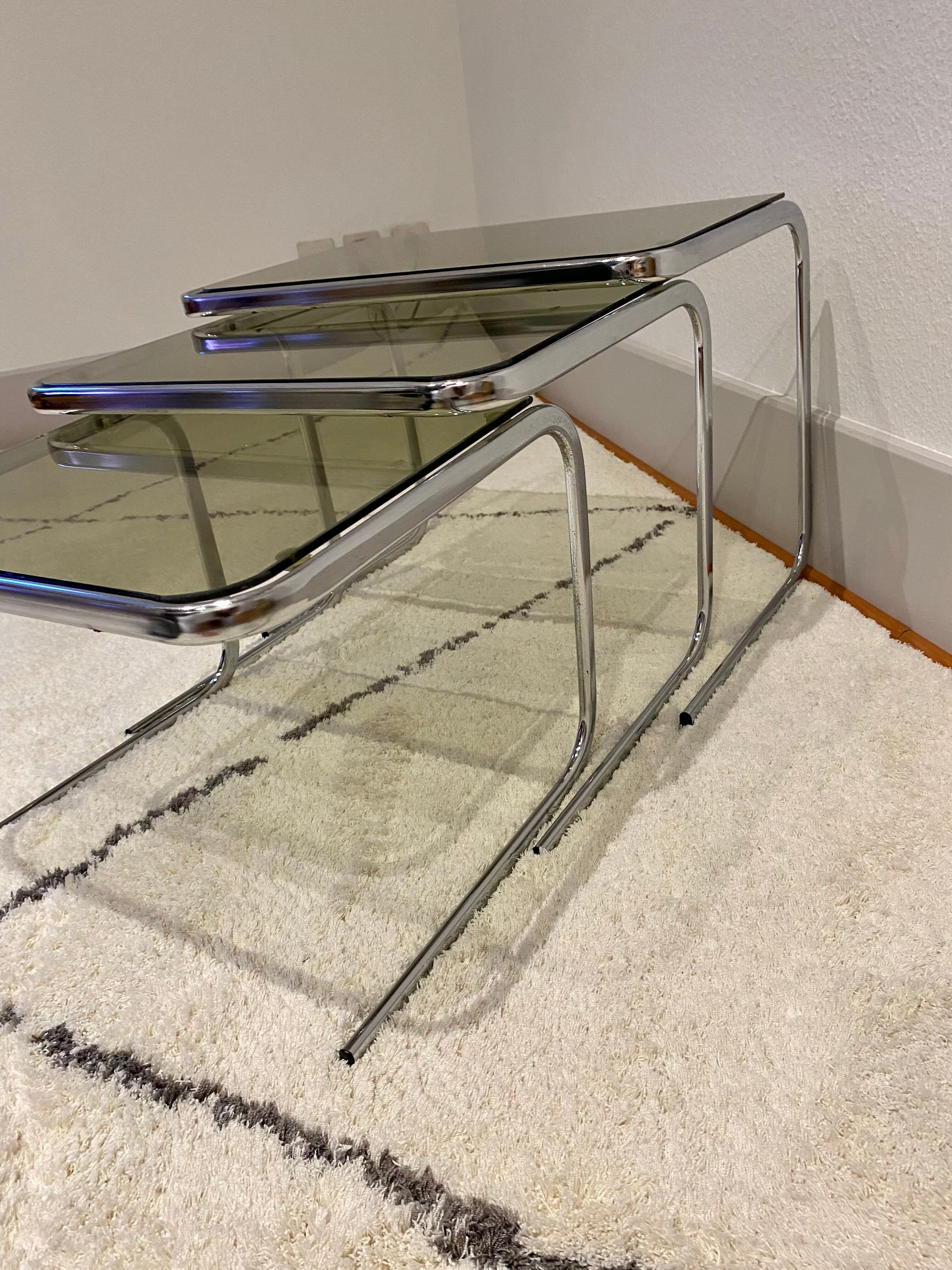 Chrome trundle tables