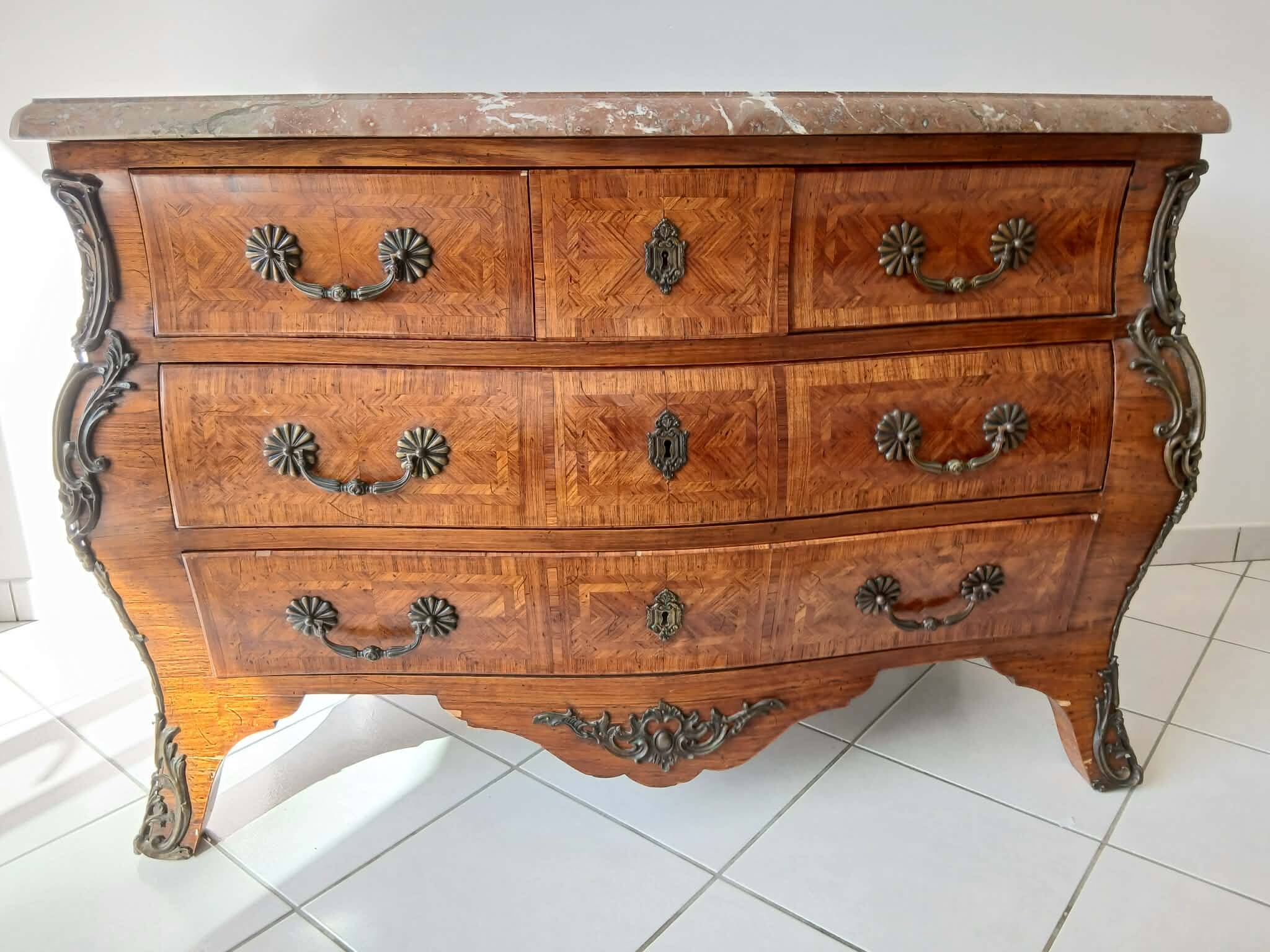 Commode