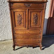 Meuble cabinet rocaille en noyer