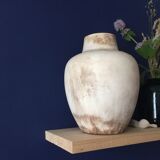 Marbled beige vase