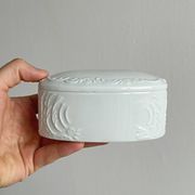 Lidded sugar bowl in Limoges porcelain