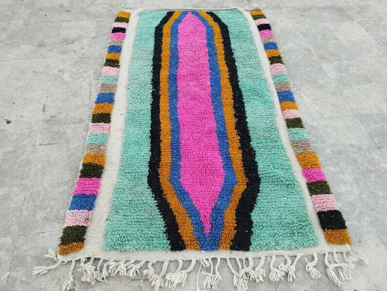 Handmade Berber rug in pure wool, size 240 x 160 cm