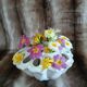 Flower vase in white porcelain