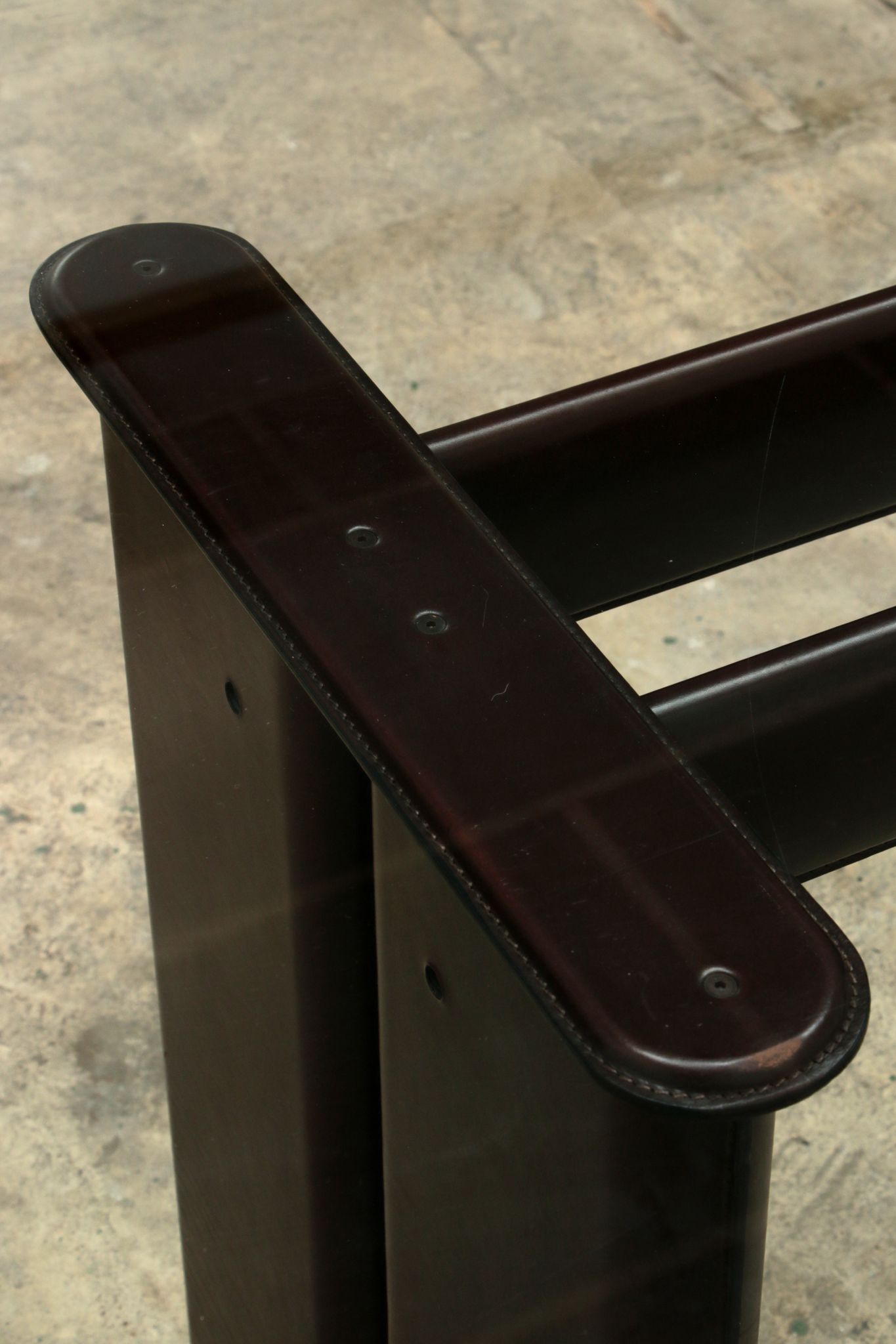 Tito Agnoli for Matteo Grassi leather dining table and six chairs