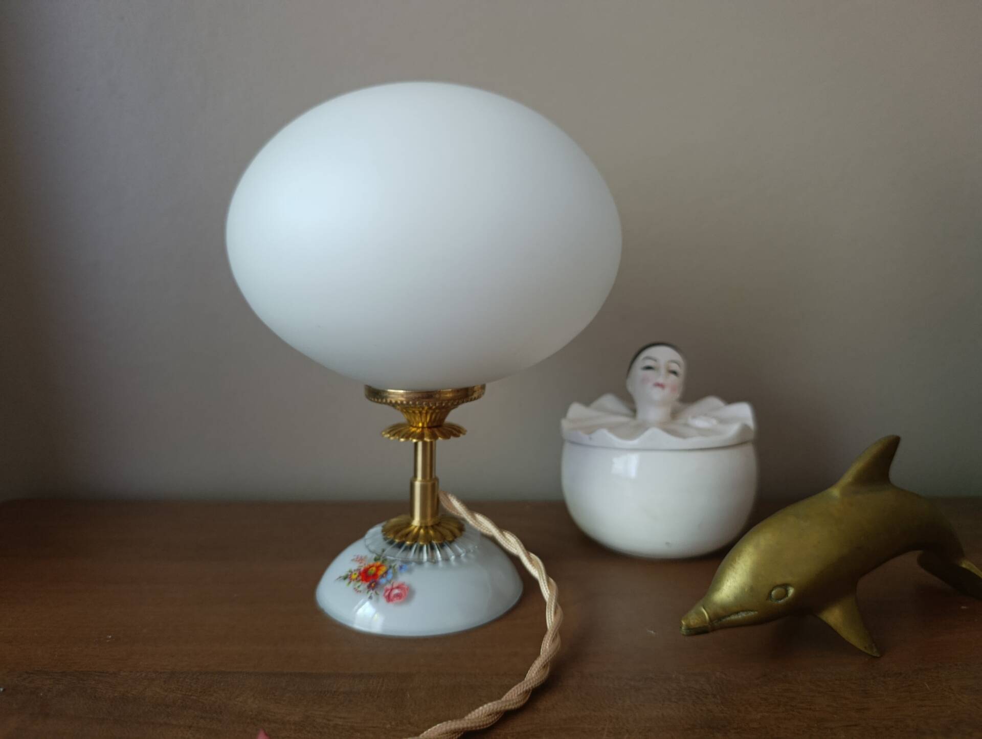 Opaline lamp & retro chic flowers, unique upcycled creation