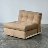 Pair of Amanta low chairs by Mario Bellini for C&B Italia, 1960s.