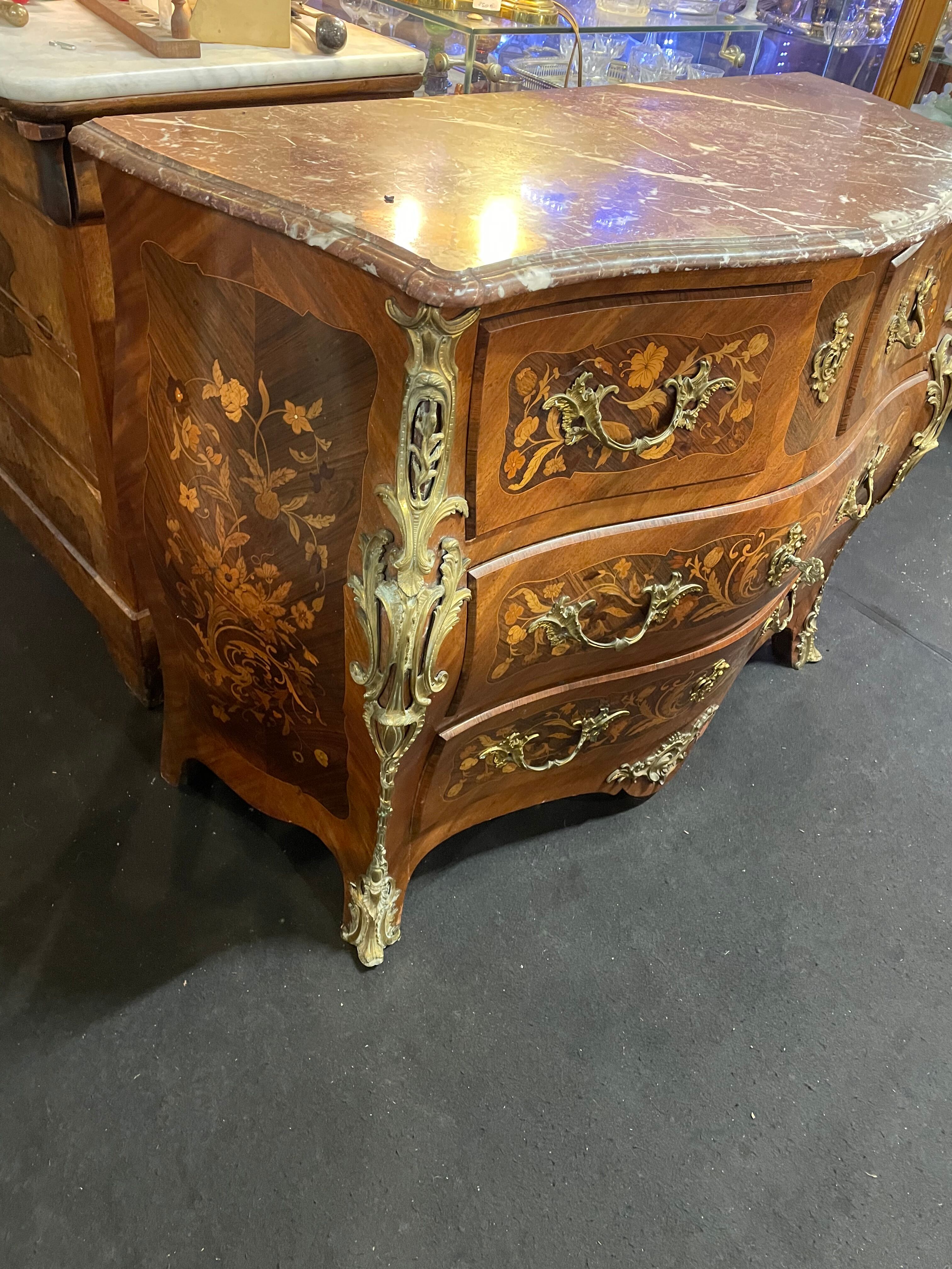 Tomb Chest of Drawers