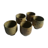 Lot of 5 cups in sandstone