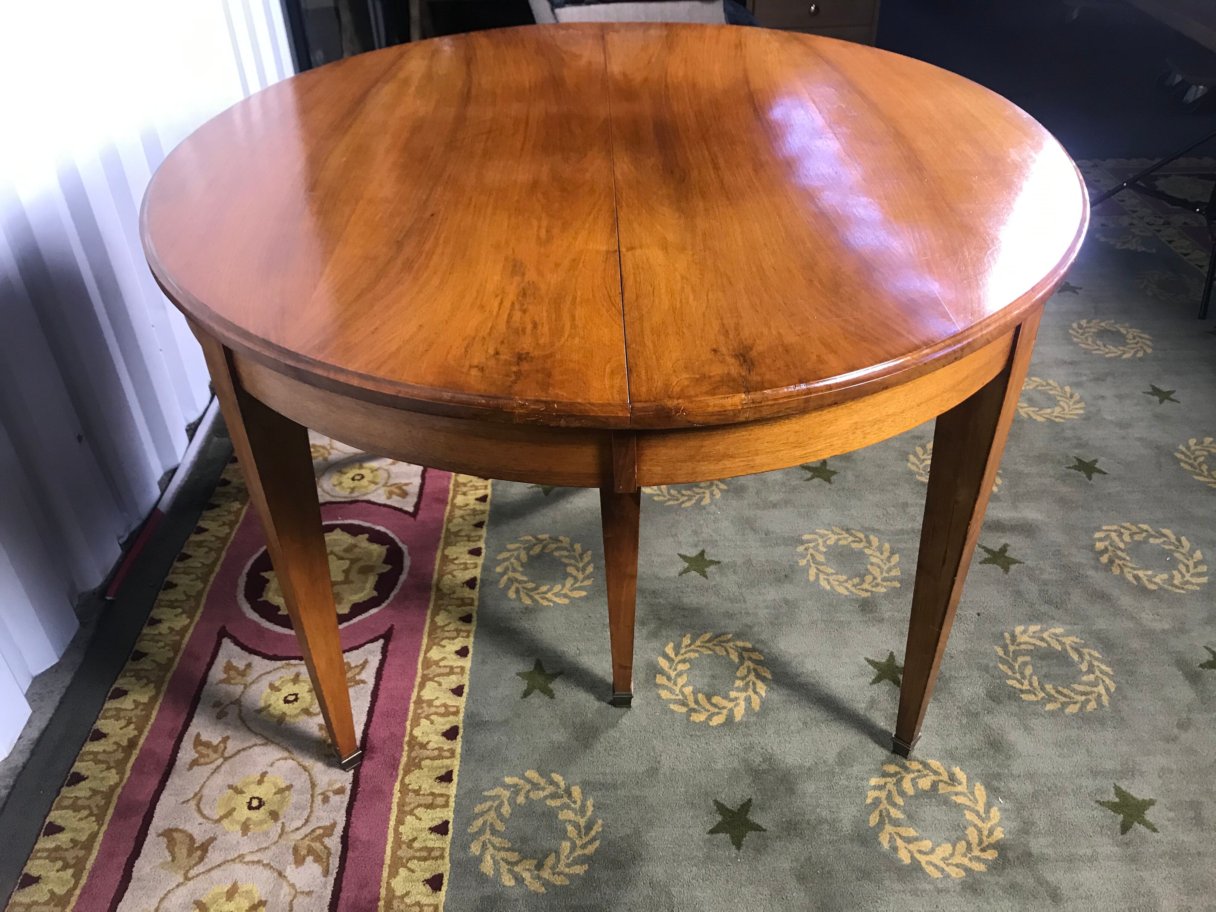 Louis XVI dining table - extensions