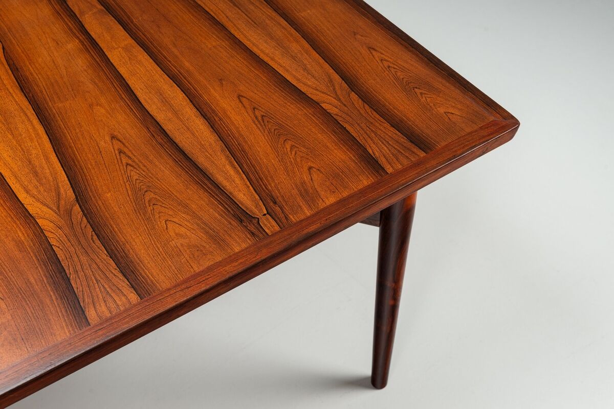 Arne Vodder large dining table in rosewood model 201 Sibast Denmark 1960