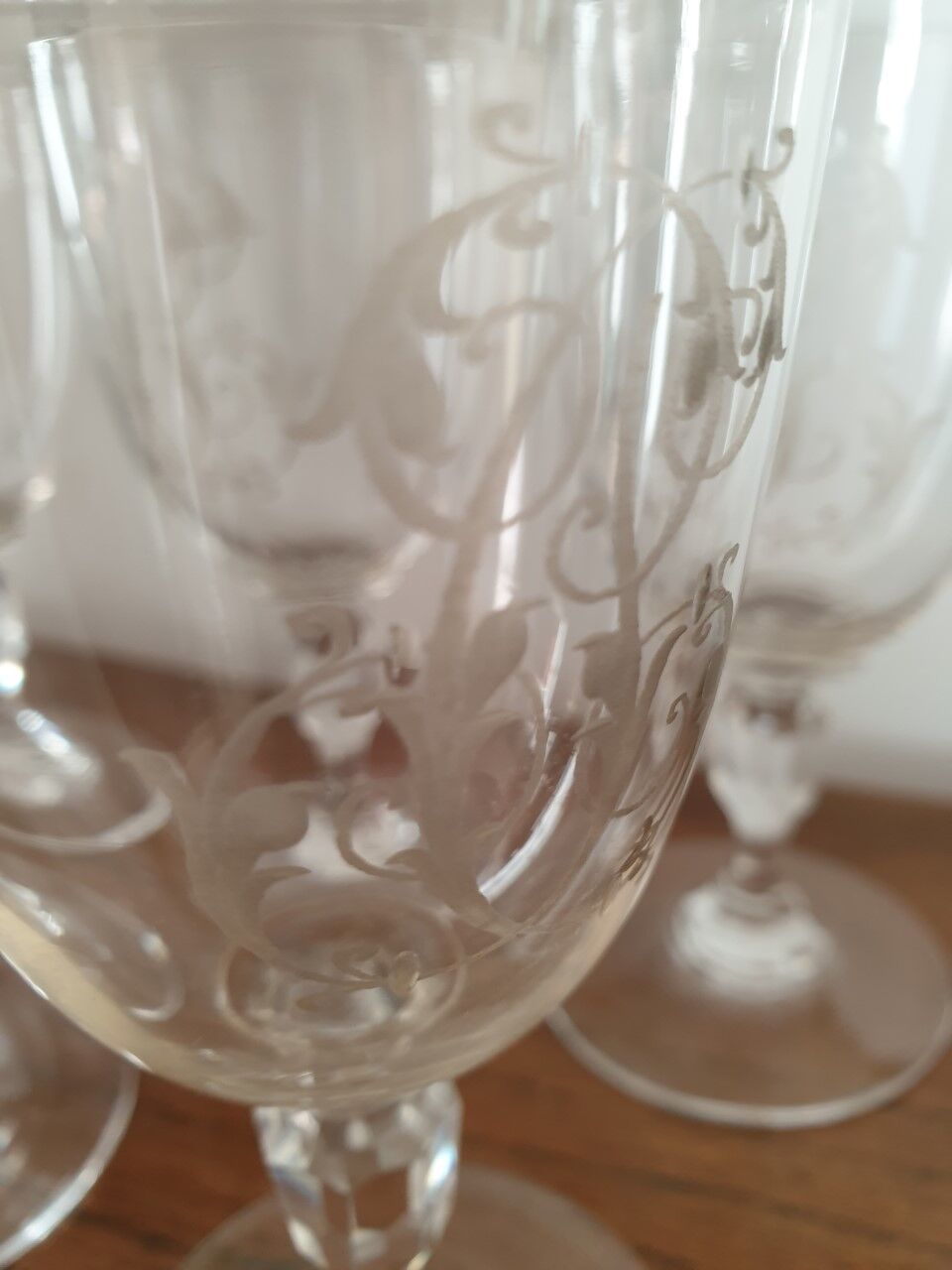 Set of 5 old screen-printed glasses