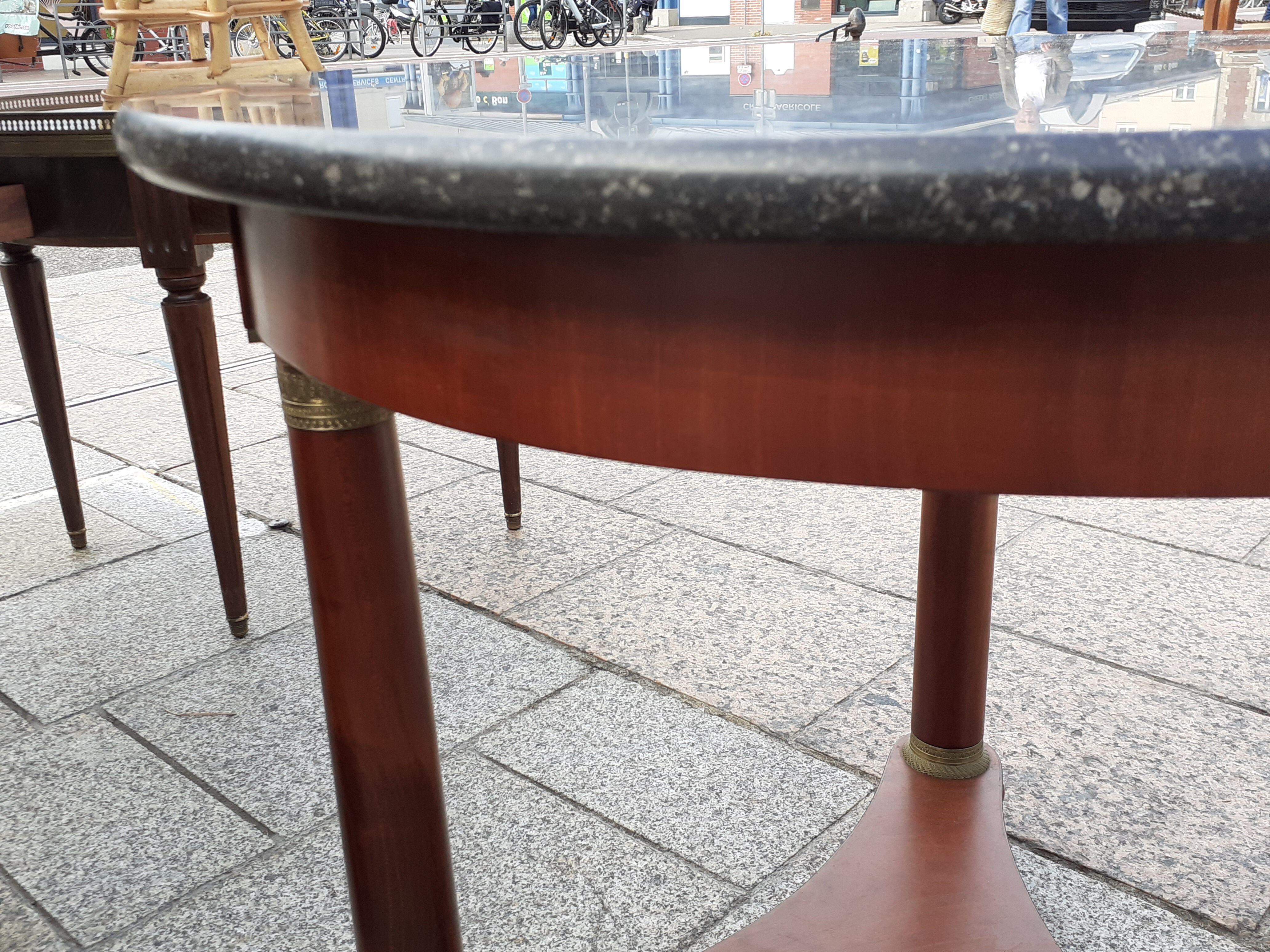 Ancient Gueridon with marble top side table empire style