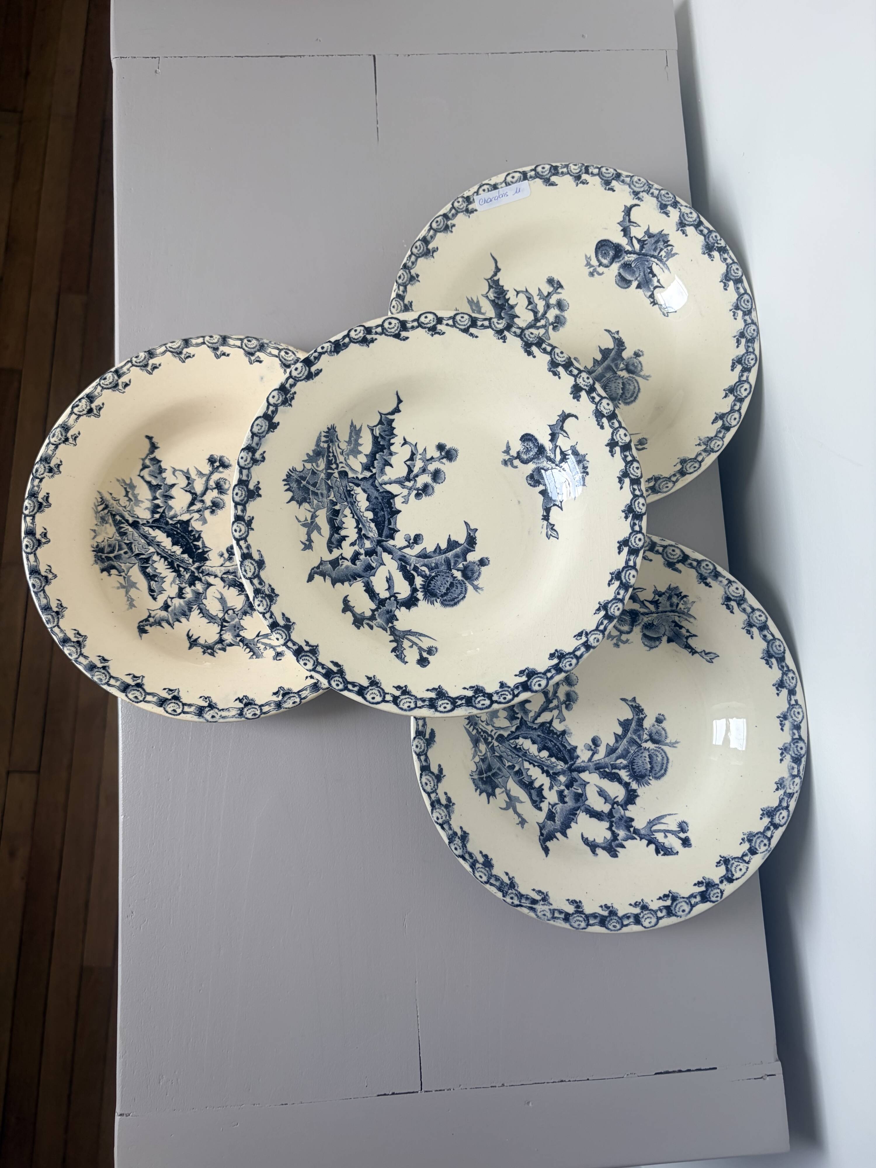 4 assiettes creuses Gien Chardons 260323