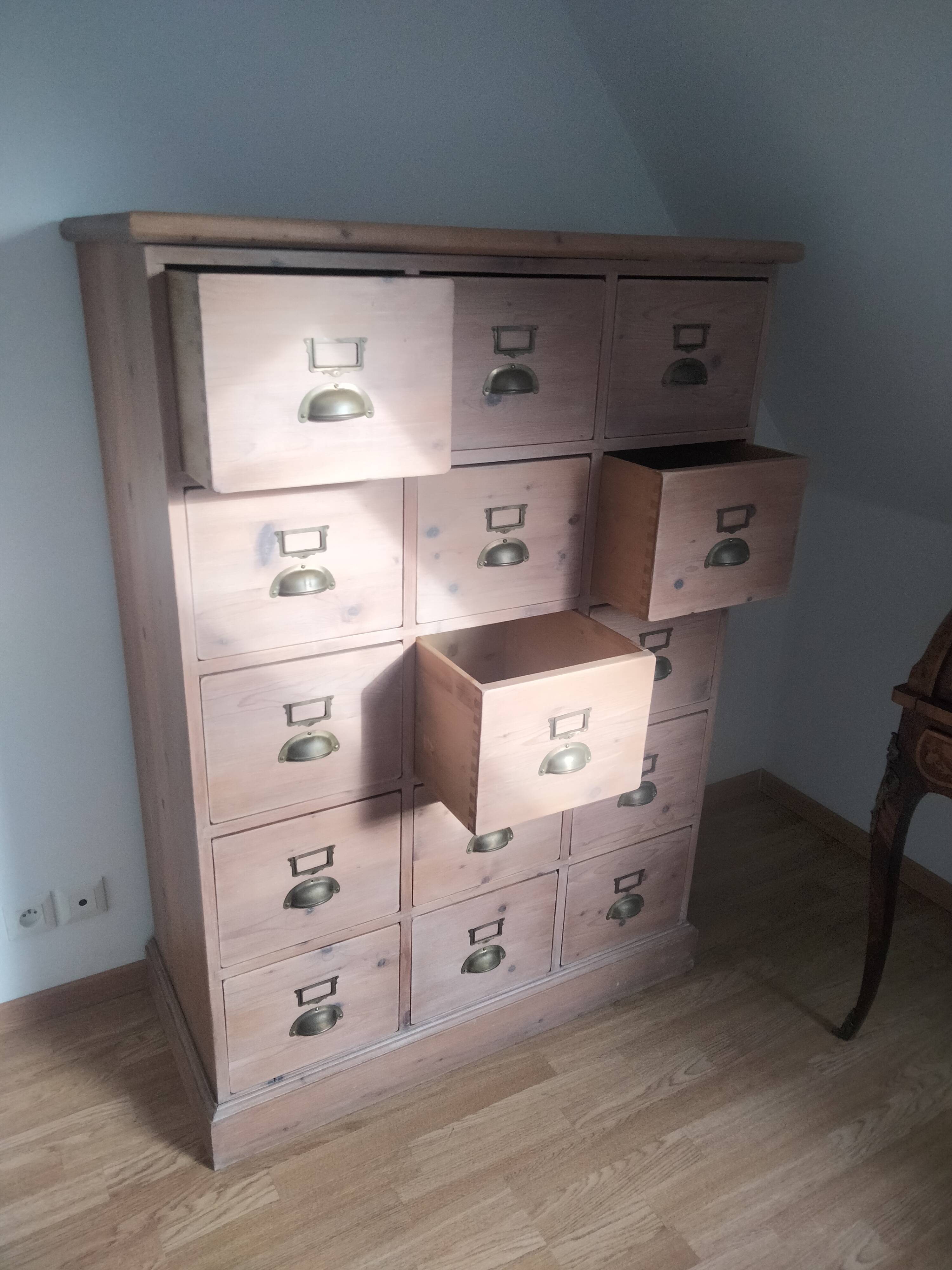 Meuble de notaire - 15 tiroirs