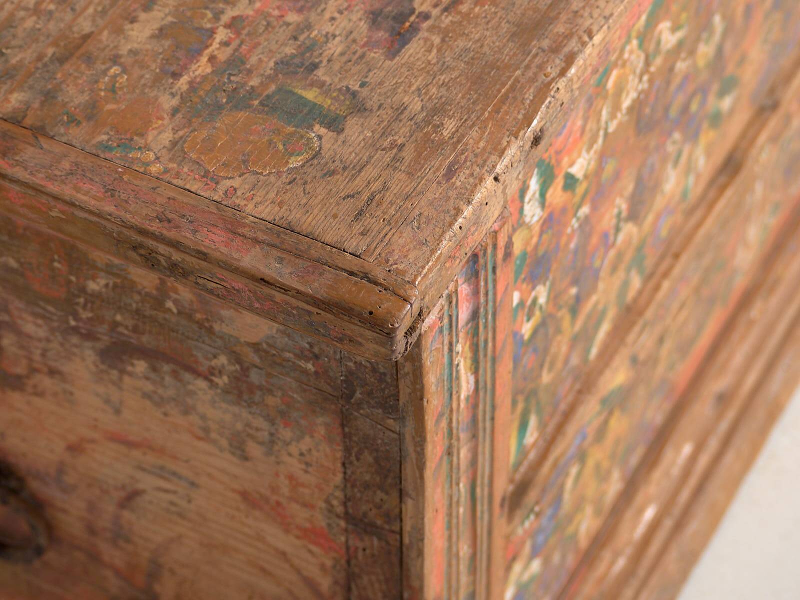 Antique painted trunk with floral motifs (c.1920) #32