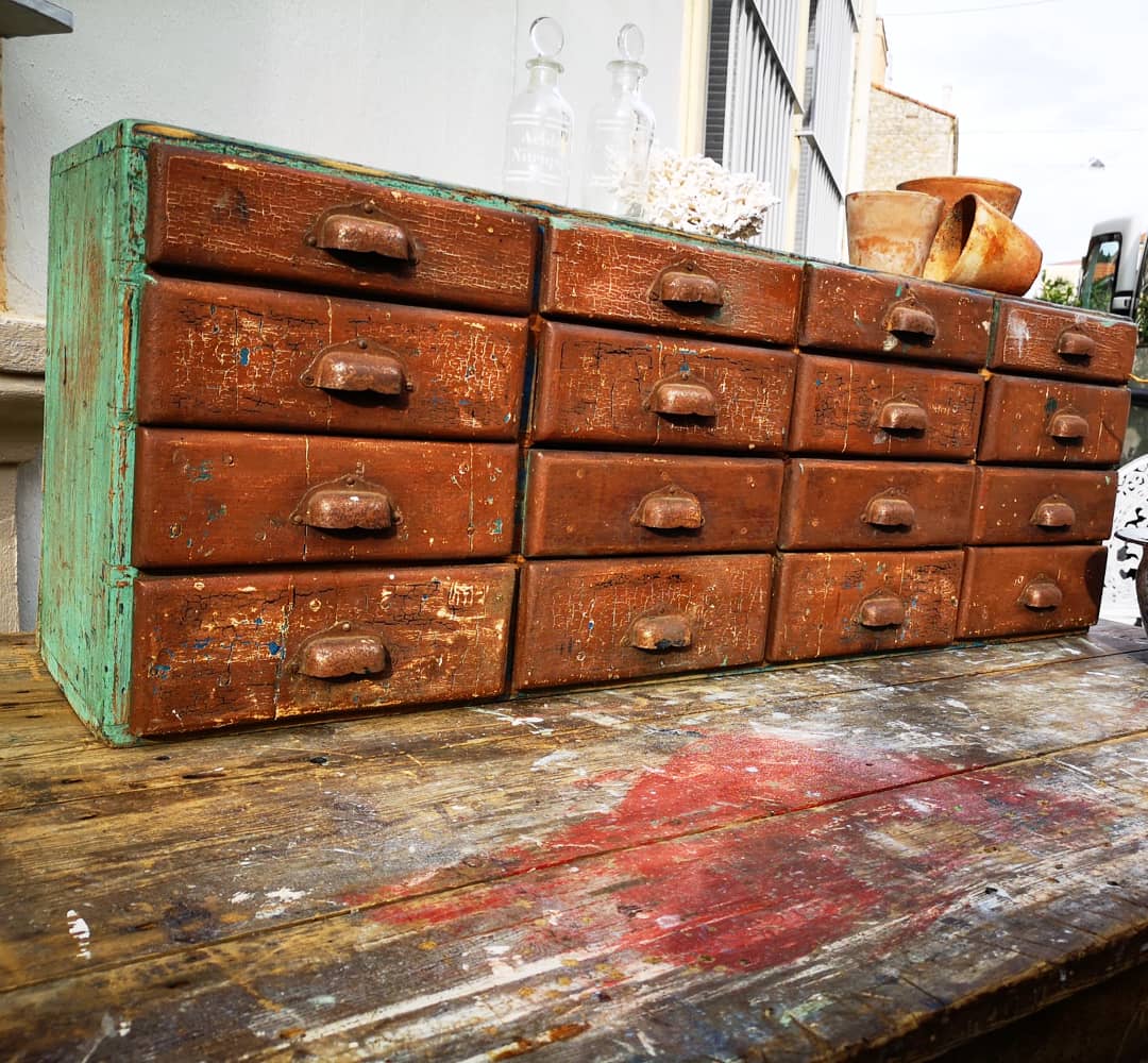 Small piece of furniture, 16 drawers.