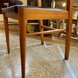 Lot de 4 chaises scandinaves en teck et skaï noir des années 60