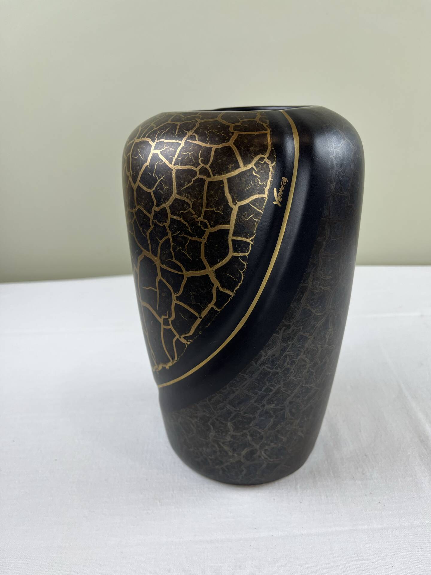 Vase with golden scales