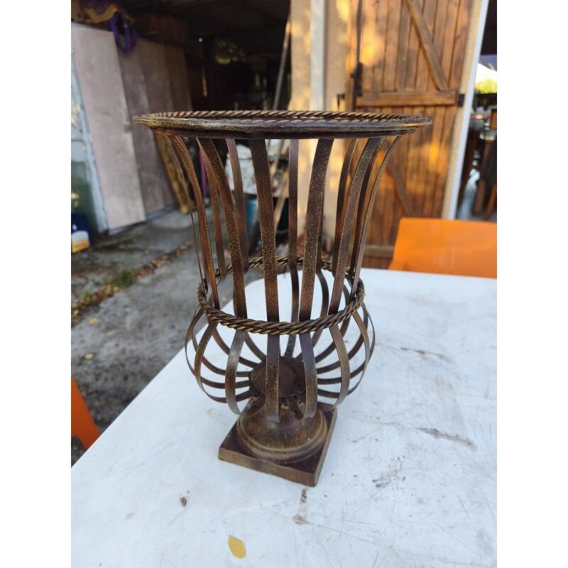 Vase en cuivre