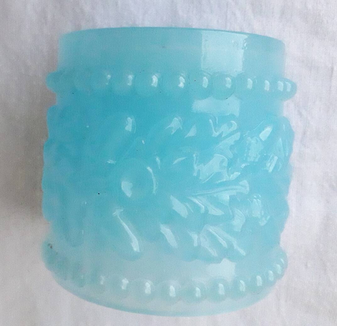 Verre opaline bleue