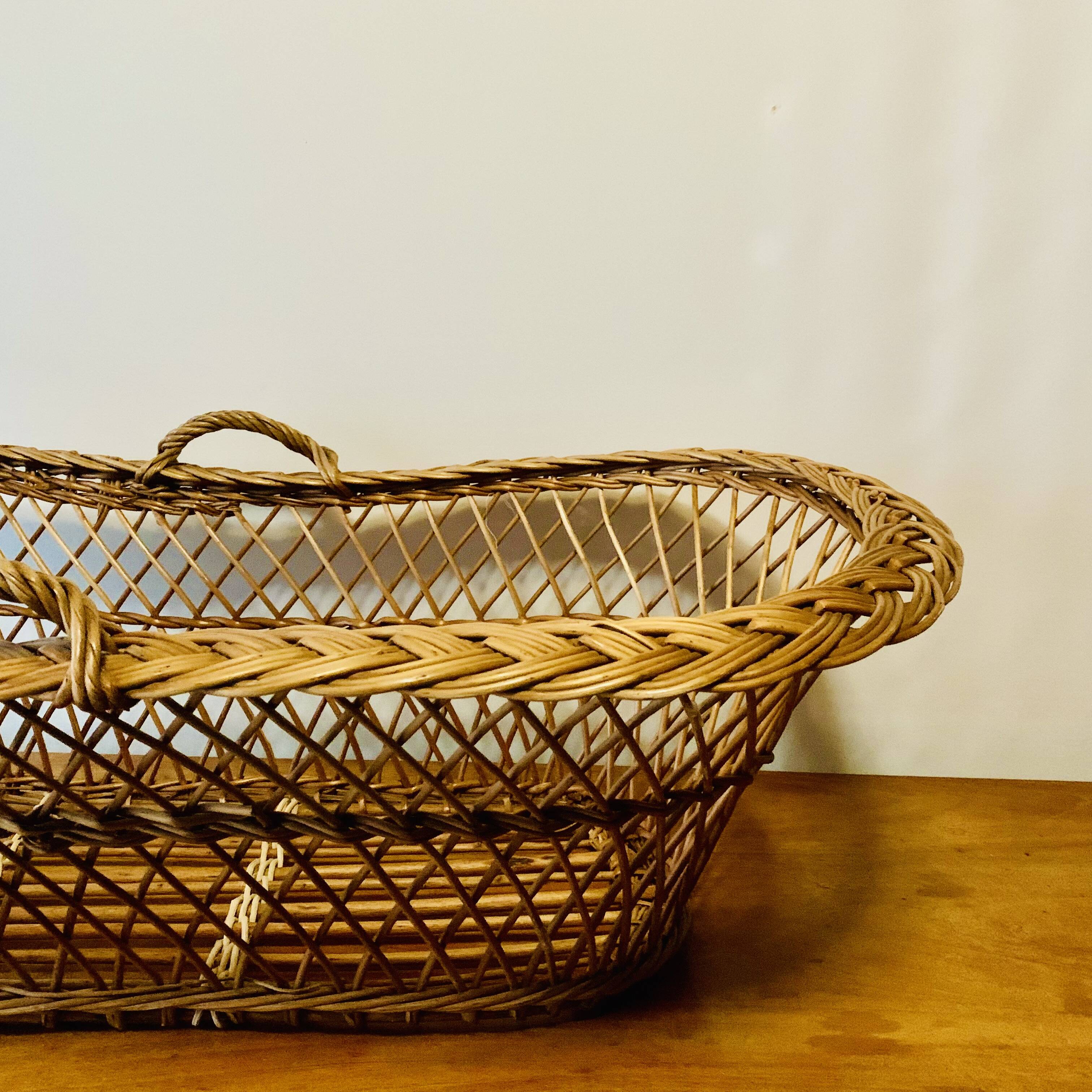 Vintage wicker bassinet
