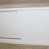 Sliding doors counter
