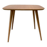 Petite table de style scandinave