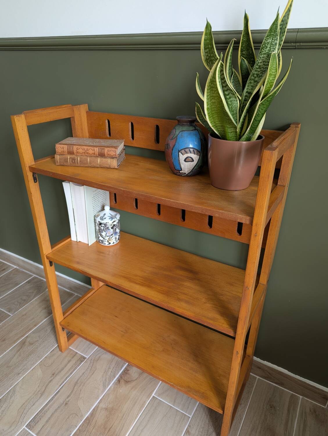 1960s bookseller's shelf