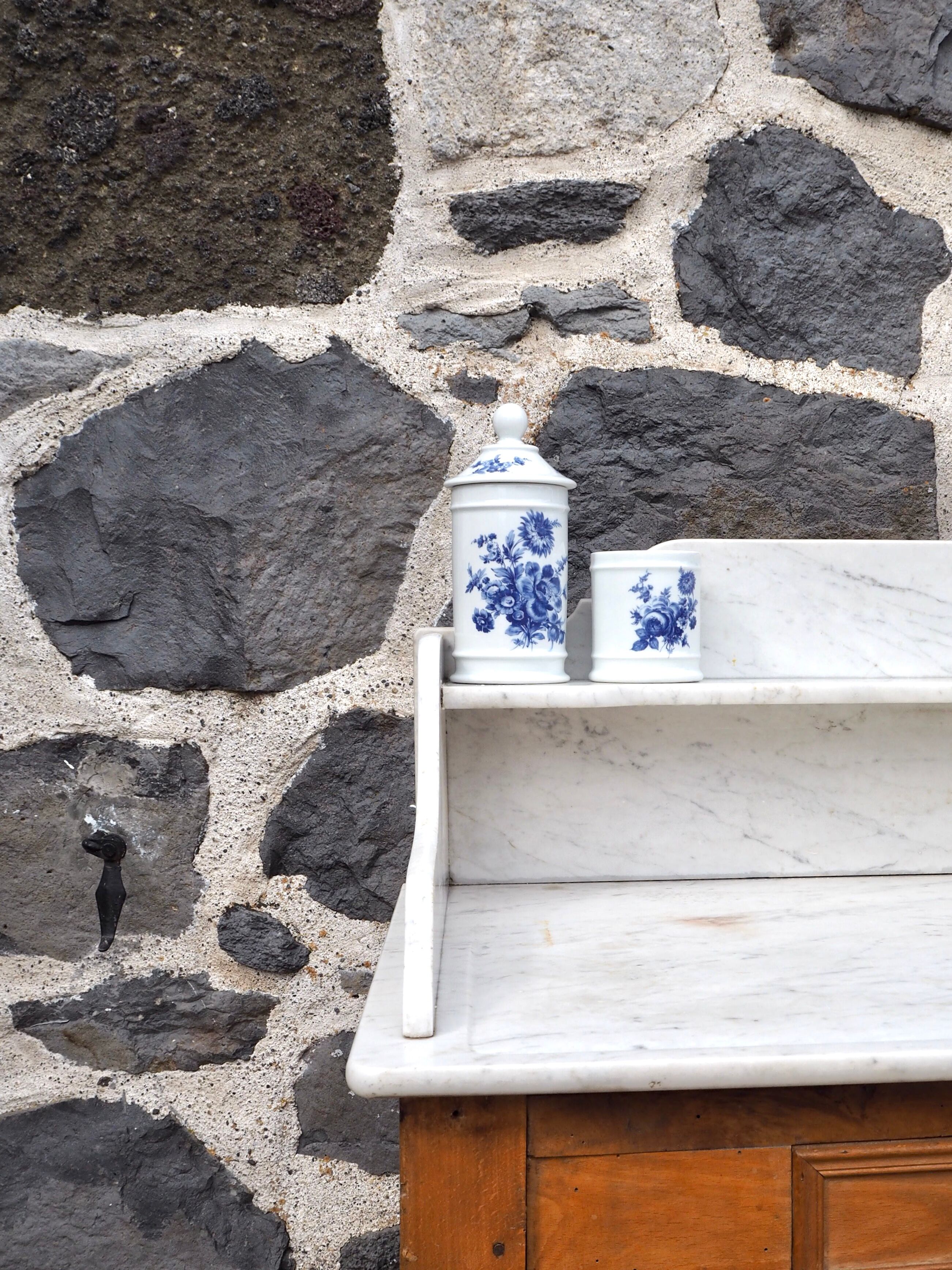 Set of 2 Pillivuyt ceramic pots