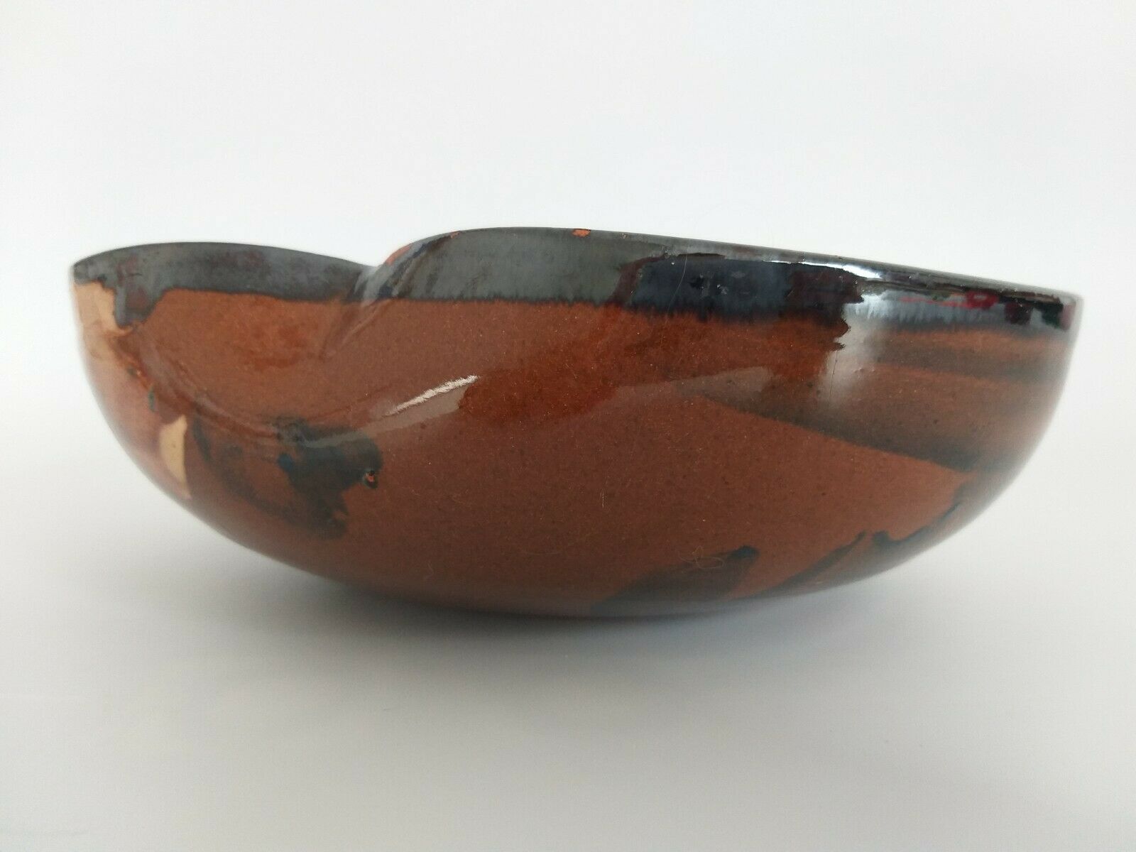 Ceramic cup signee Thomas Buxo 1960