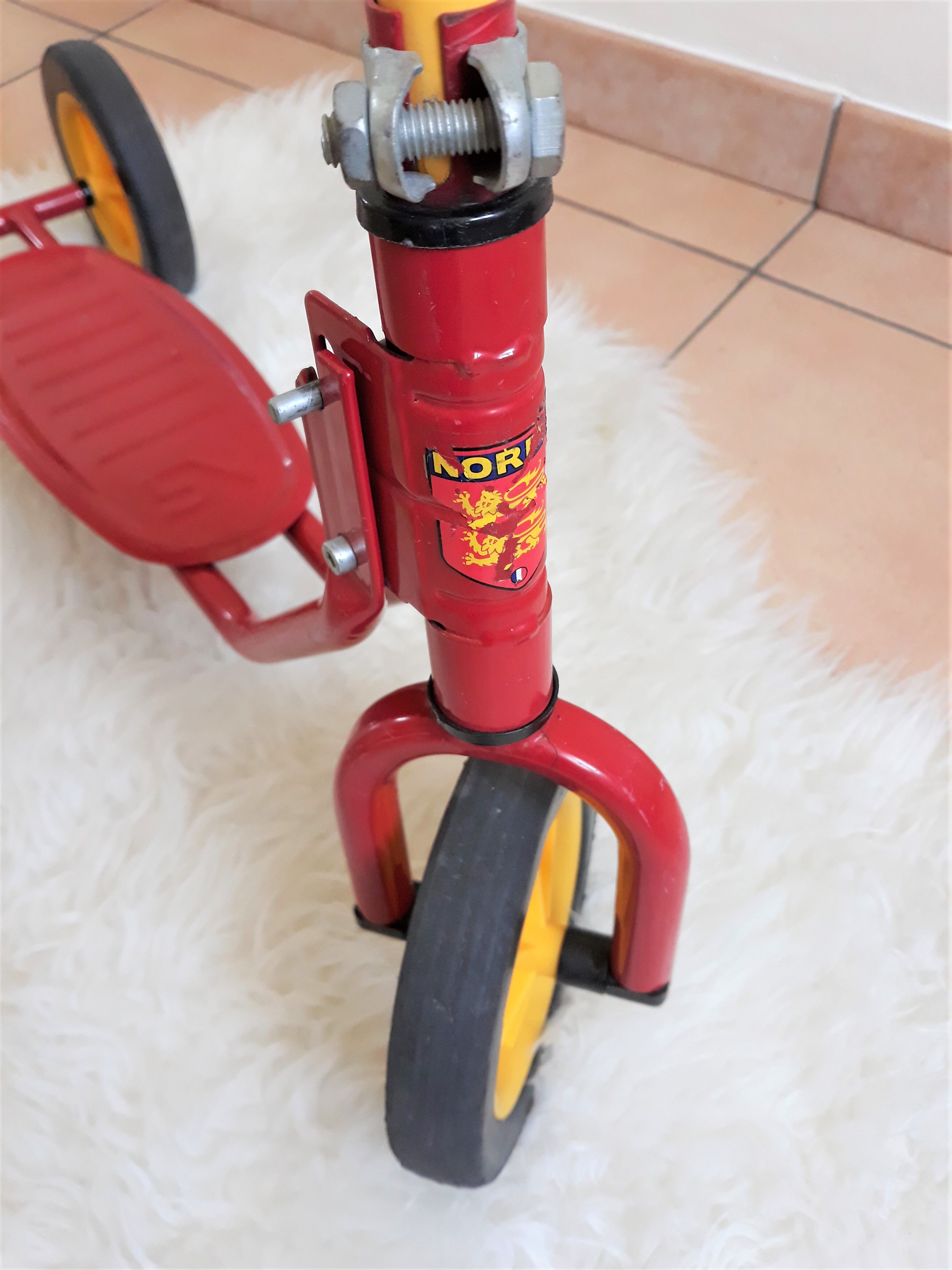 Trottinette vintage de marque Nordy