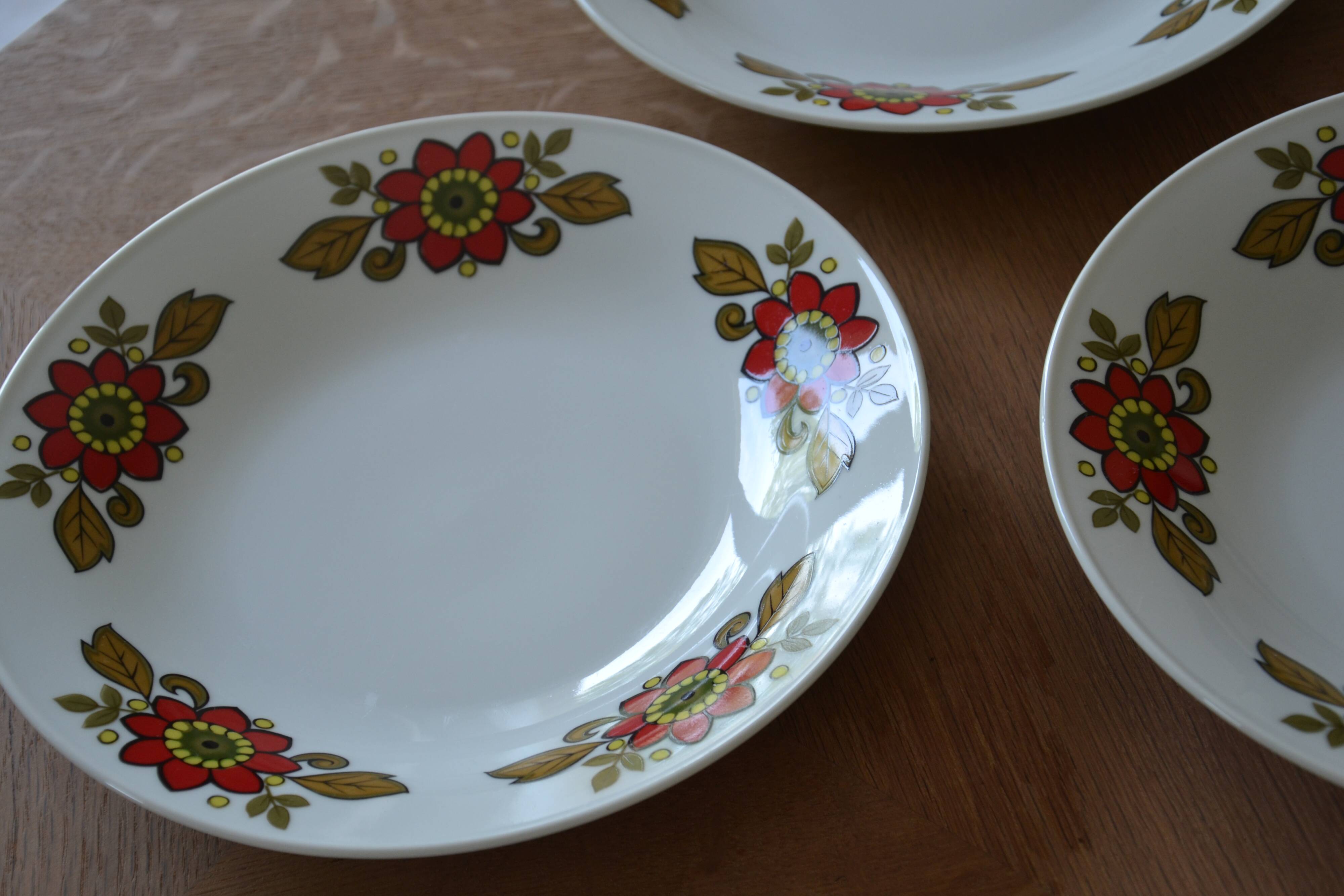 Bavaria W Germany soup plates