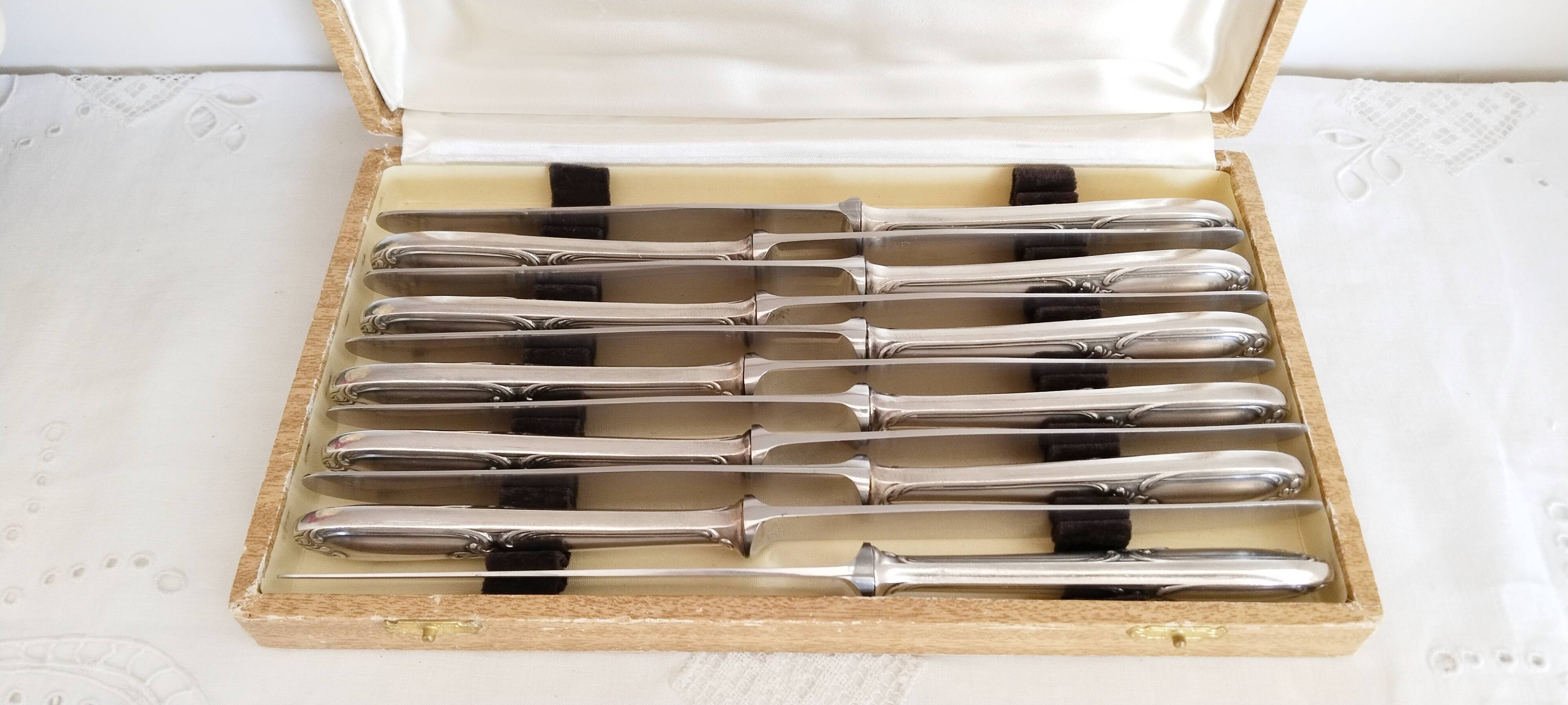Set of 12 vintage knives, stainless steel blade and silver handle
